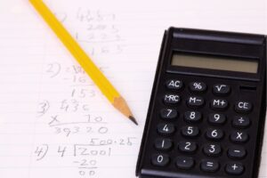 Как се изчислява данъкът при продажба на имот?